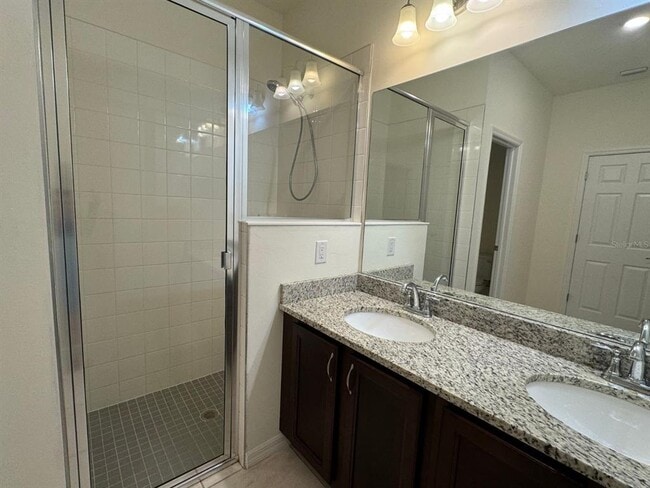 Building Photo - 2333 Renfro Ave