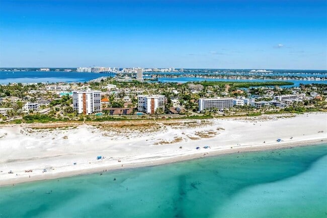 Building Photo - 500 S Washington Dr