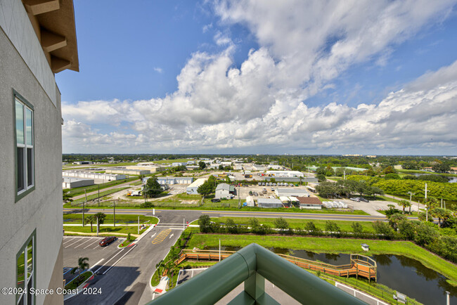 Building Photo - 131 S Courtenay Pkwy