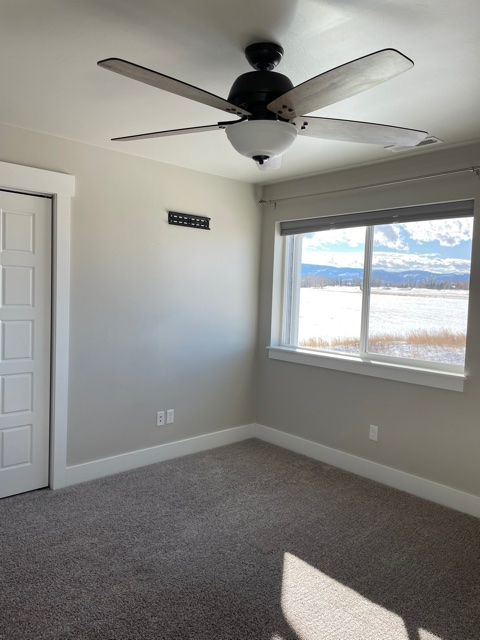 Building Photo - 18 Sakers Way