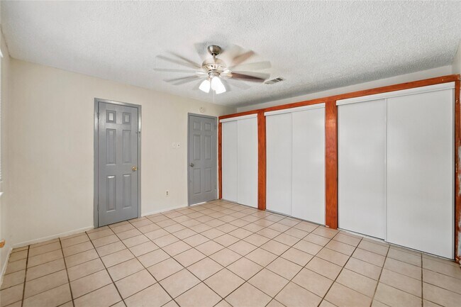 Building Photo - 13619 Tanvern Ln