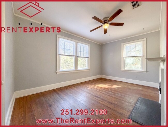 Building Photo - 206 5th St