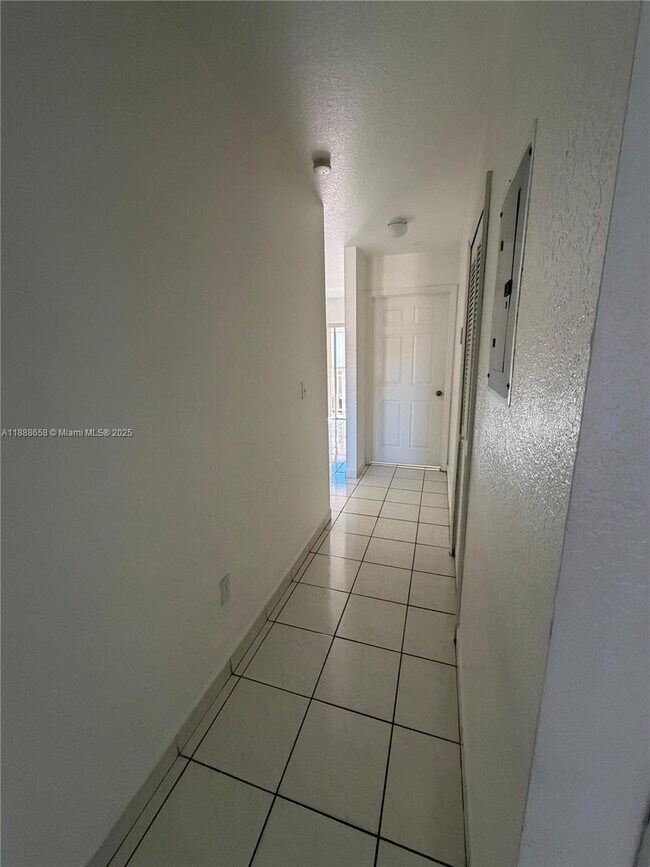 Building Photo - 6951 W 29th Ave