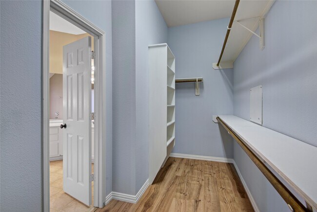 Building Photo - 2206 Louetta Brook Ln