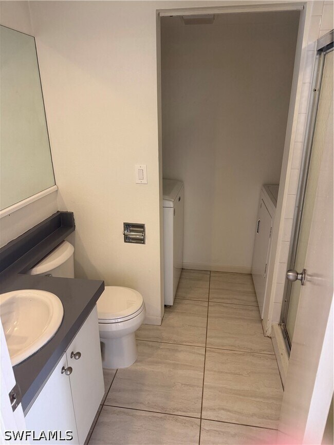 Building Photo - 1531 Park Meadows Dr