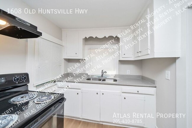 Building Photo - 1608 Old Huntsville Hwy