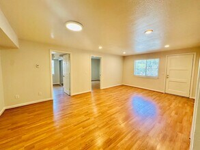 Building Photo - Ashby Duplex