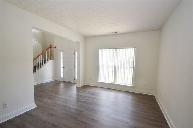 Building Photo - 2254 Caneridge Trail SW