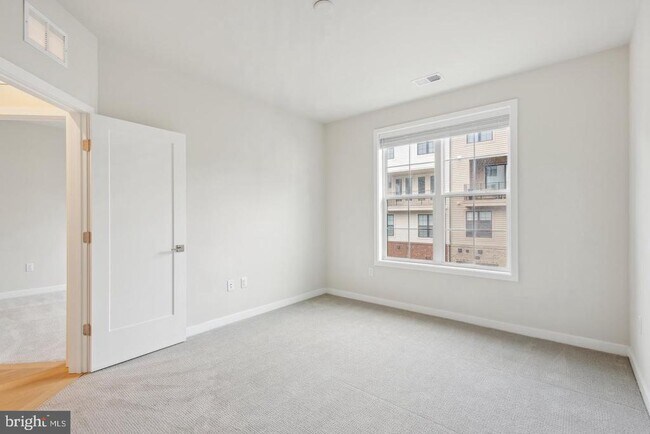 Building Photo - 7454 Backett Wood Ter