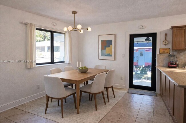 Building Photo - 581 NW 185th St