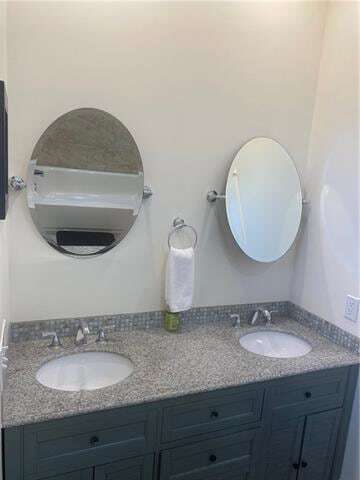 Building Photo - 3910 Canal St