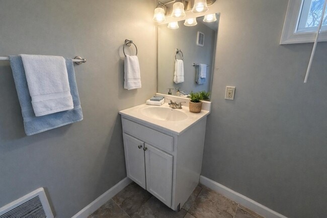 Building Photo - 2910 Mexico Gravel Rd