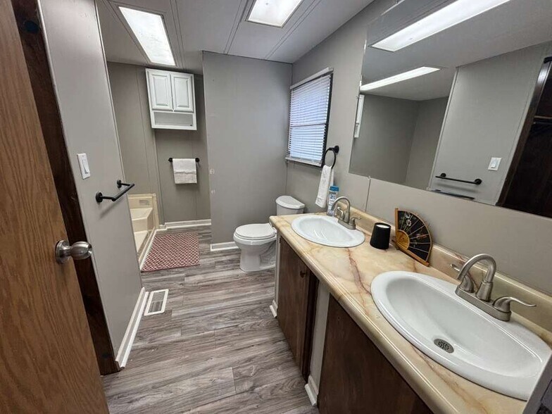 Building Photo - 7031 Timber Ridge S