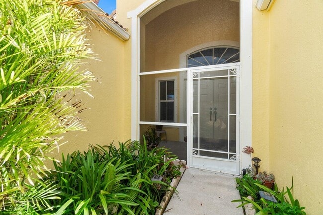 Building Photo - 9193 Cove Point Cir