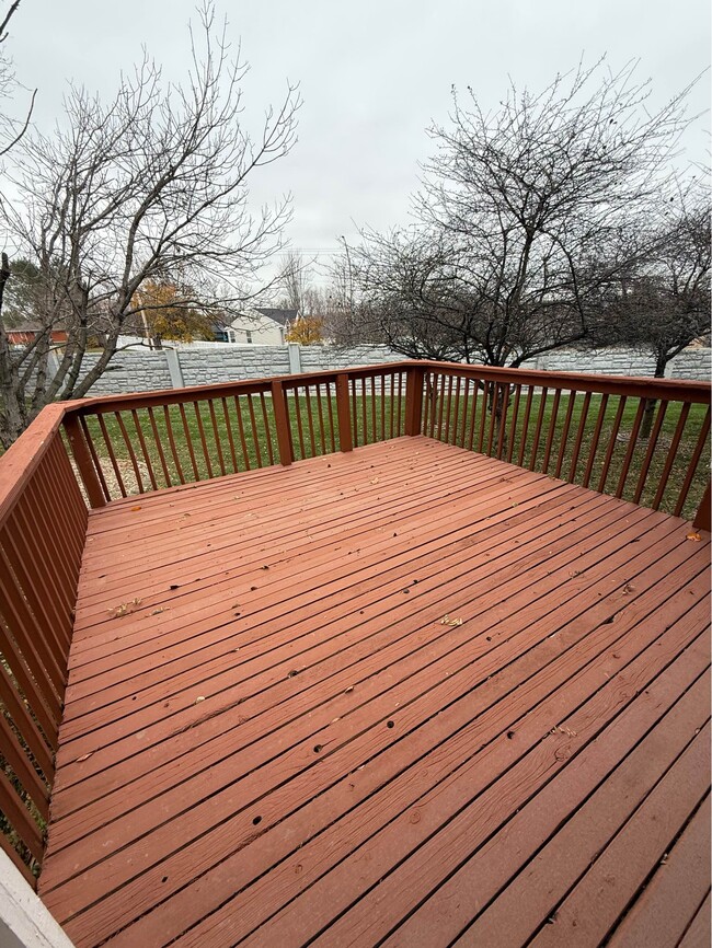 Building Photo - 6735 S 153rd Cir