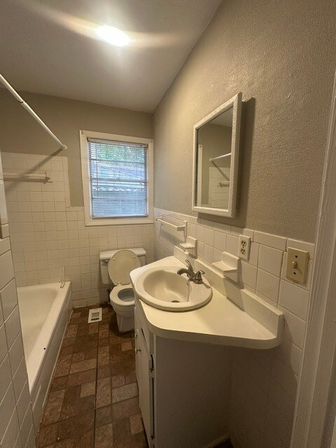 Building Photo - Cozy 1 Bedroom 1 Bath in the heart of Murray Hill