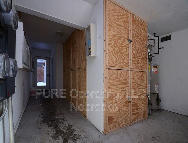 Building Photo - 616 N 46th St