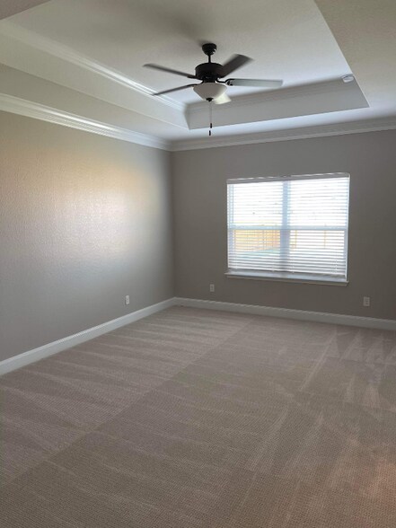 Building Photo - 704 Shoal Crk