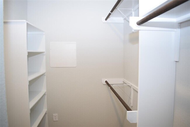 Building Photo - 11705 Murano Dr