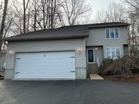 Building Photo - Welcome home!  Sought after Lake of the Woods!