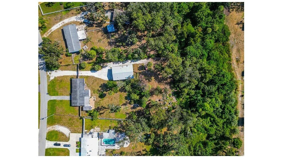 Building Photo - 6412 47th Ave E