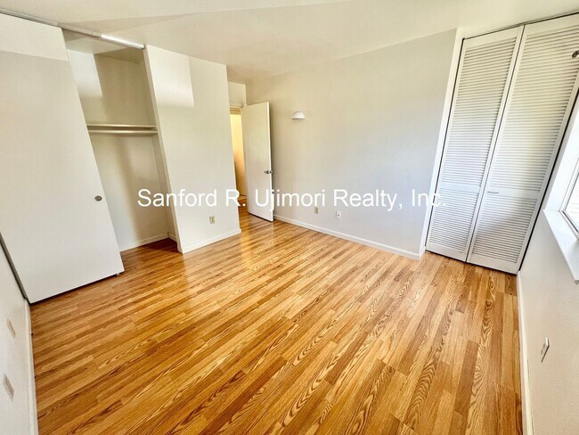 Building Photo - kama19b