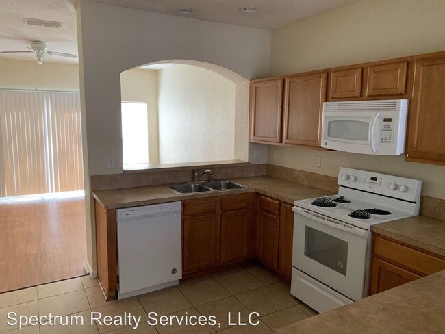 Building Photo - 2 br, 2.5 bath House - 6330 Kimberly Lane