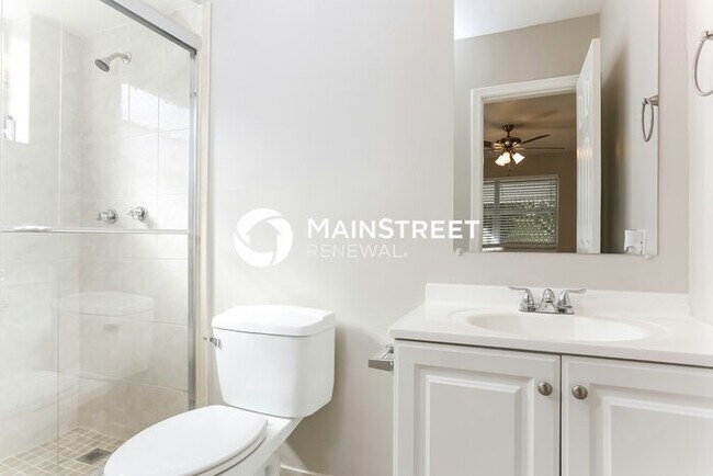 Building Photo - 3 Bedroom Pet-Friendly Home in Lauderhill, FL with Main Street Renewal