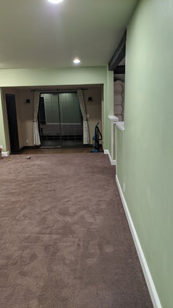 Building Photo - Spacious three bedroom one and half bath house in Sunland!