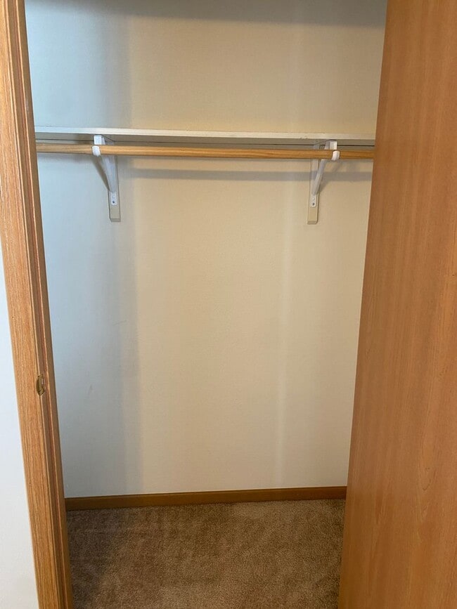 Building Photo - 16785 Huntington Ln