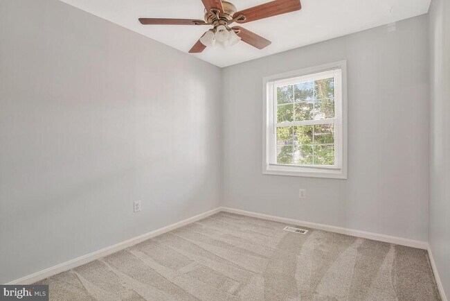 Building Photo - 1478 Lowell Ct