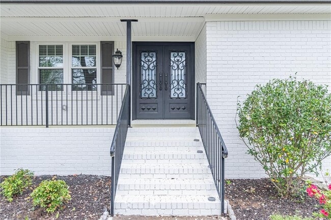 Building Photo - 194 Melanie Ln