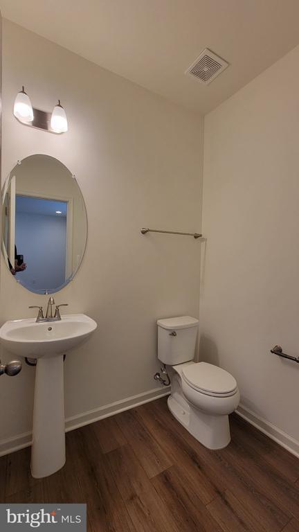 Building Photo - 39 Stafford Pl