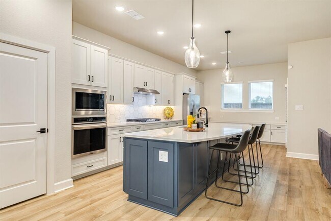 Building Photo - 9806 Starry Night Ln
