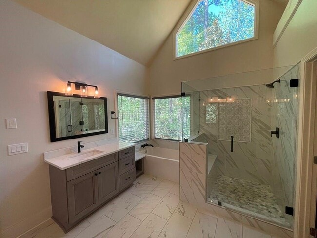 Building Photo - 510 Stonebrook Farms Dr