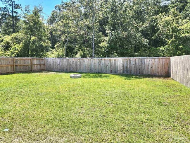 Building Photo - 5379 Peach Dr