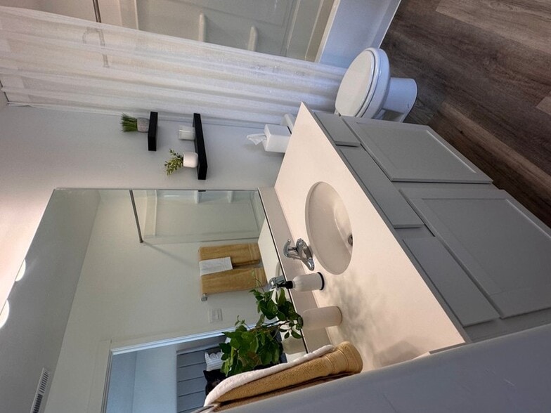 Building Photo - 907 S Sea Horse Ct