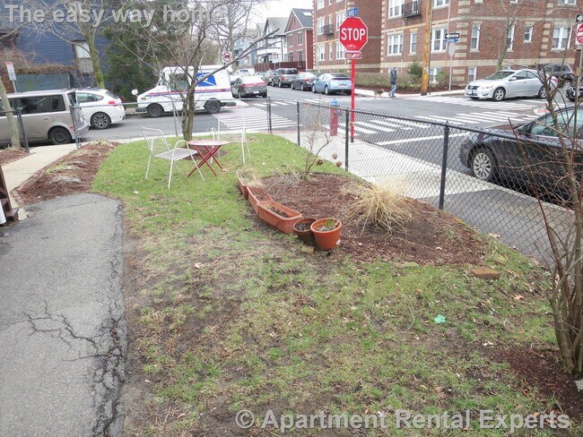 Building Photo - 143-145 Orchard St Unit #5