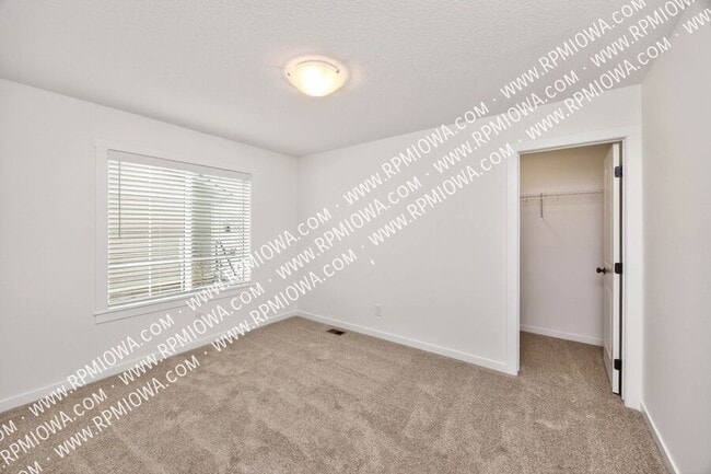 Building Photo - 318 SW 16th St