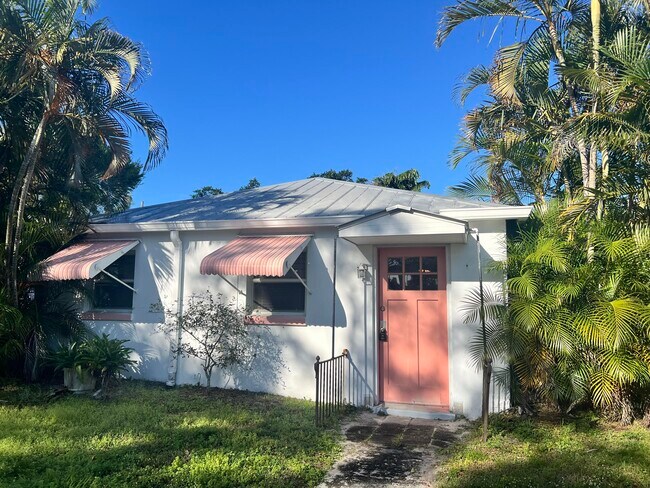 Primary Photo - 518 NW Stuart Ave
