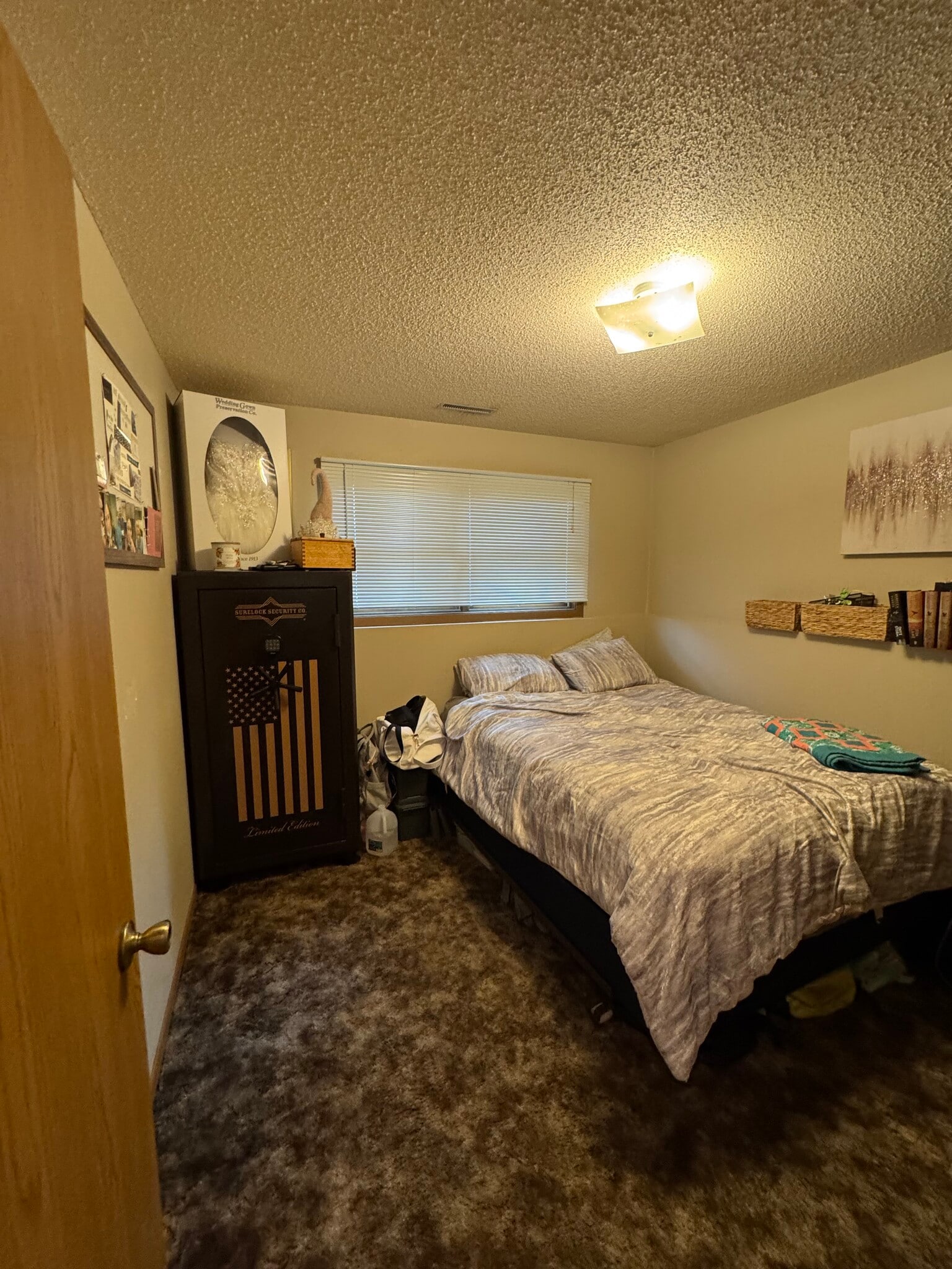 Bedroom 2 - 620 Lynn Dr
