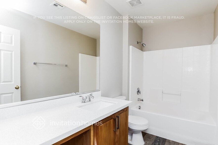 Building Photo - 6332 Sun Briar Ct