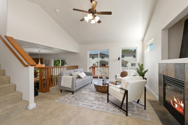 Building Photo - 1610 N Corbin Ln