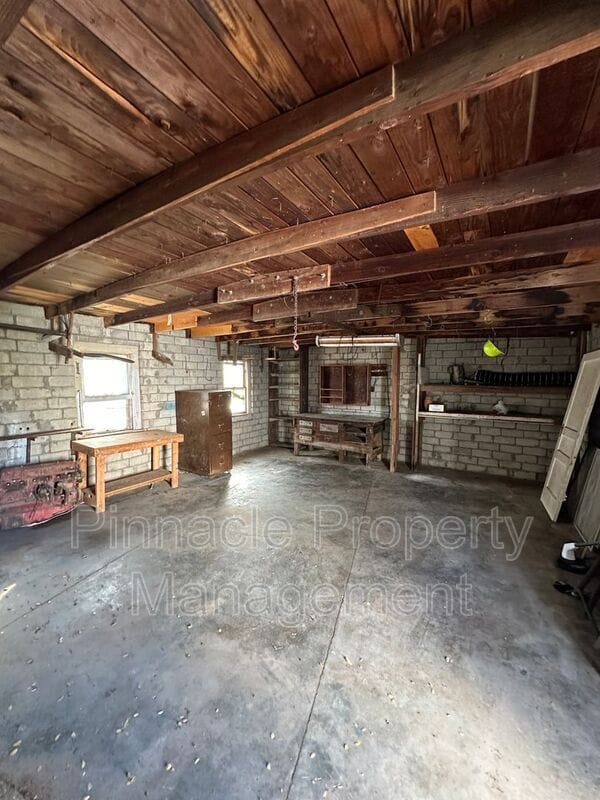 Building Photo - 3207 Grape Creek Rd