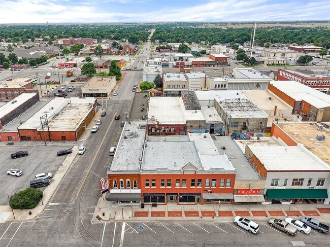 Building Photo - 115 E Russell St