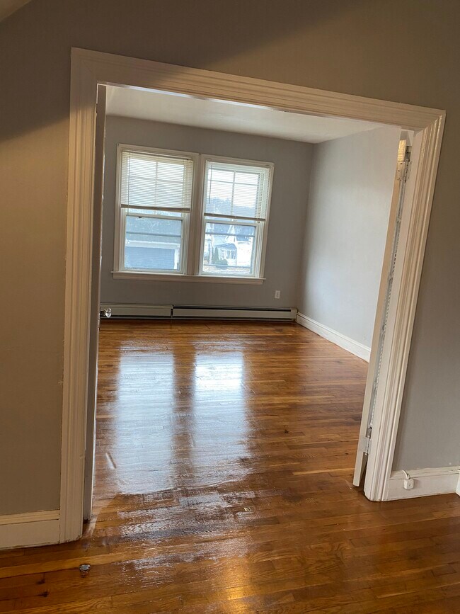 Bedroom - 109 Dean St