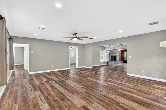 Building Photo - 7 Eagle Ln