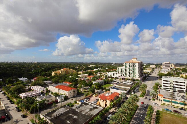 Building Photo - 1607 Ponce de Leon Blvd
