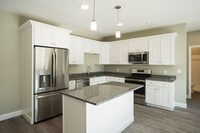 Building Photo - 1000 US-1