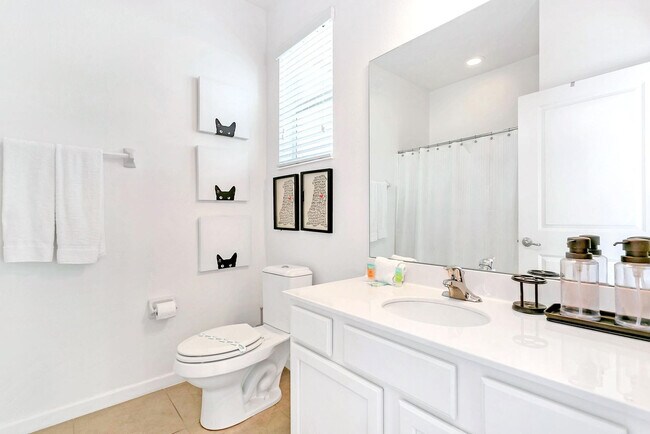 Building Photo - 2618 Calistoga Ave